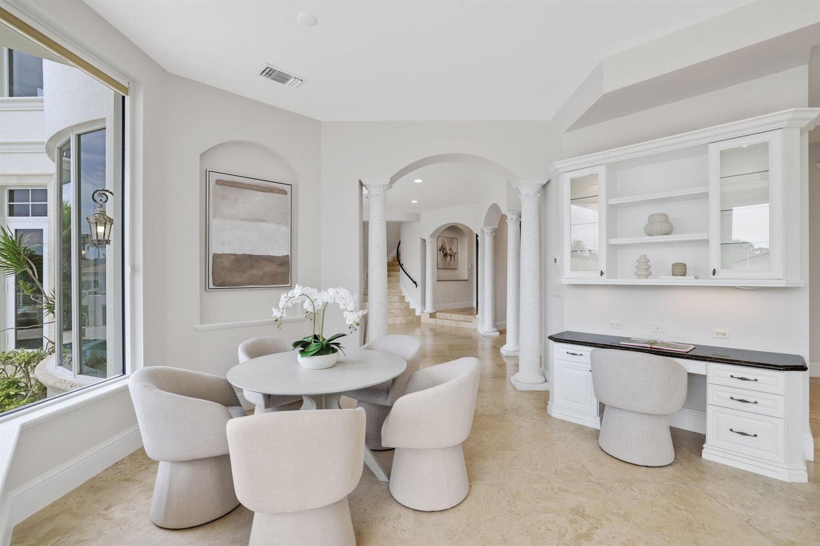 501 Golden Harbour Dr - 10.jpg-SMALL