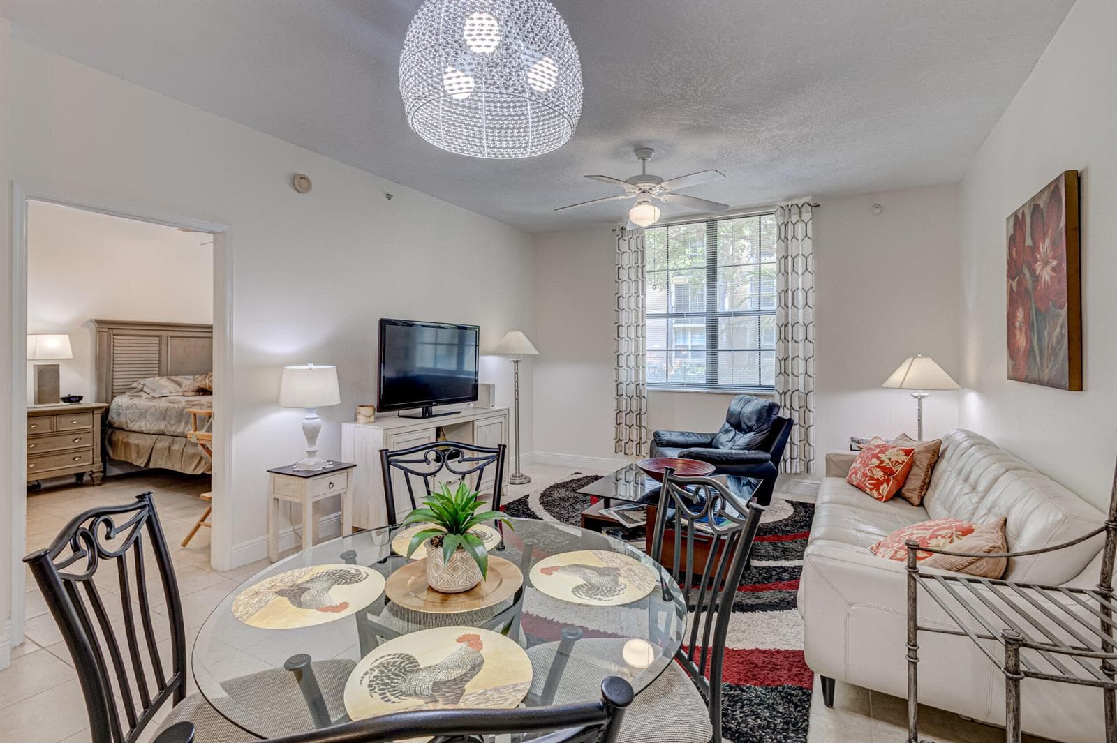 Living Dining Area