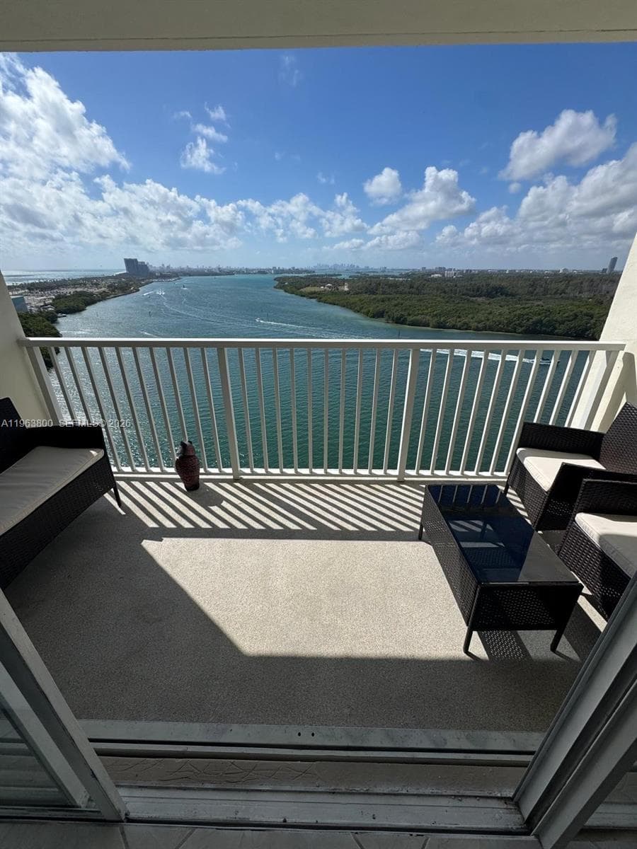 ARLEN HOUSE 300 · #1908 in Sunny Isles Beach - Photo 7