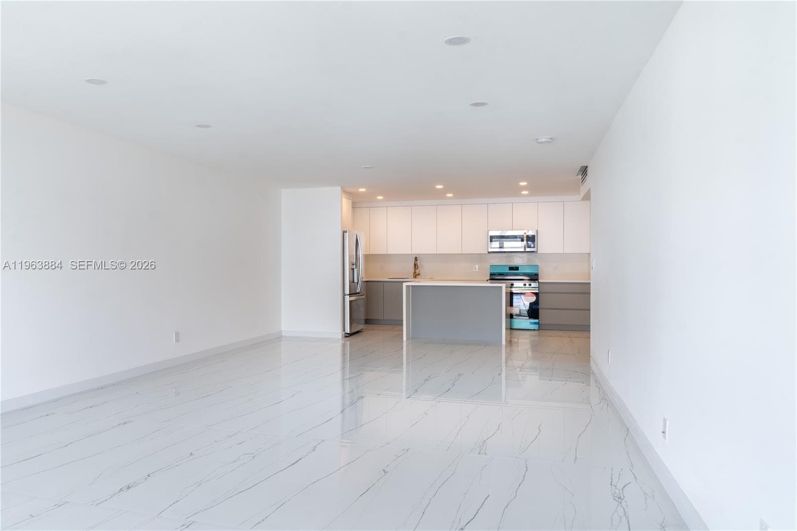 OCEANVIEW BUILDING B COND · #1105 in Sunny Isles Beach - Photo 17