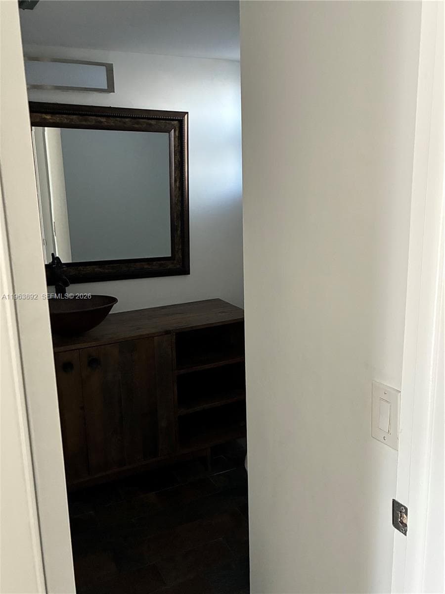 BAYVIEW POINT NORTH CONDO · #308 in North Miami Beach - Photo 16
