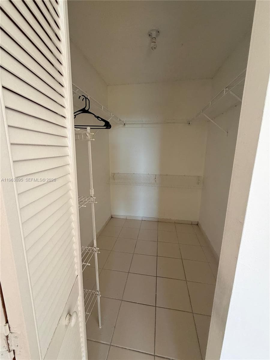 WOODSIDE APTS CONDO · #A 526 in North Miami Beach - Photo 6