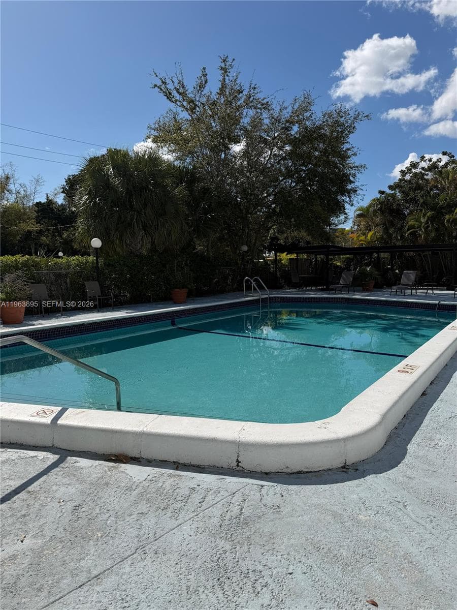 WOODSIDE APTS CONDO · #A 526 in North Miami Beach - Photo 12