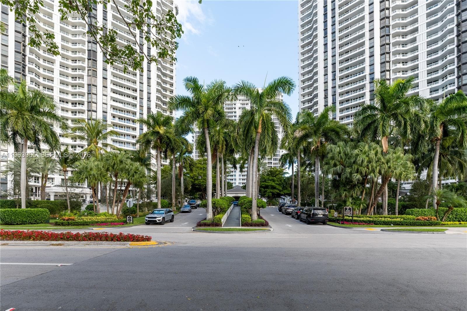 NORTH TOWER AT THE POINT · #304 in Aventura - Photo 2
