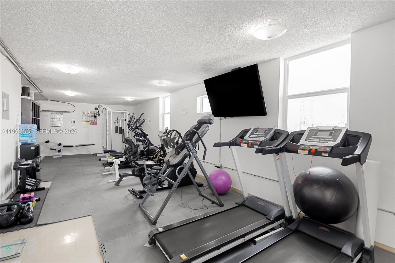 Collins Tower Condos · #704 in Miami Beach - Photo 23