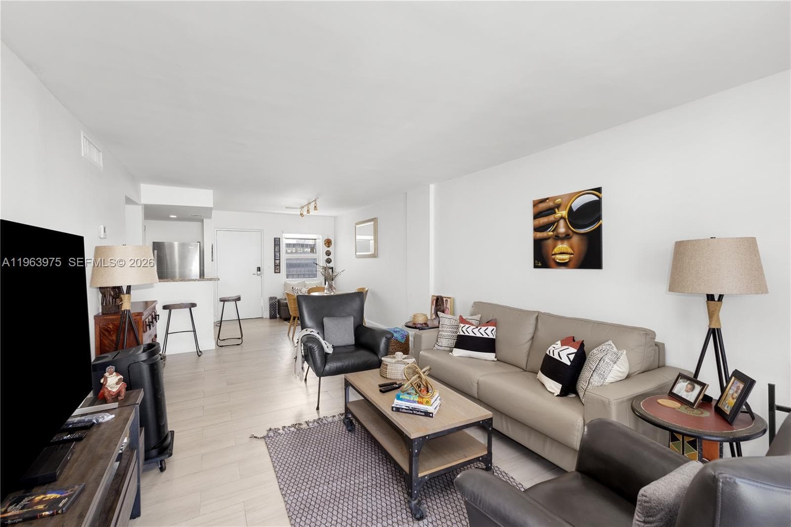 Collins Tower Condos · #704 in Miami Beach - Photo 5