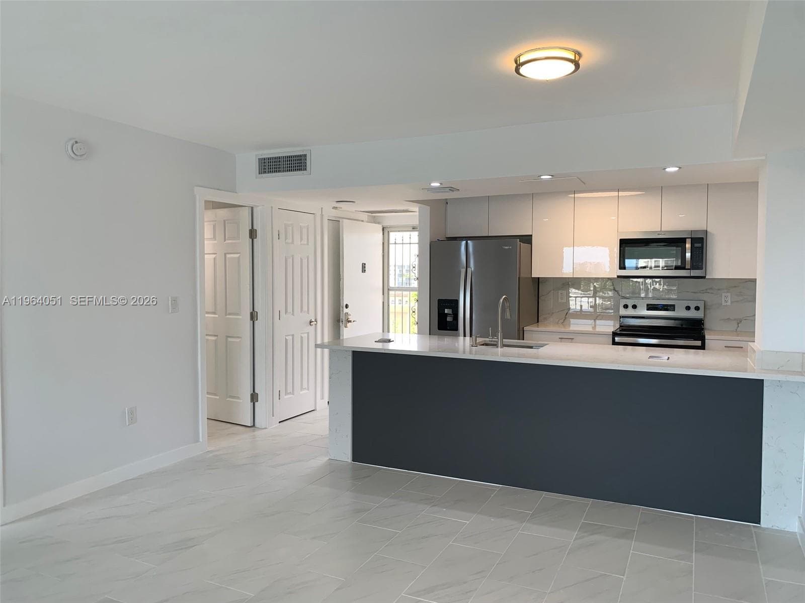 POINT EAST ONE CONDO-BLDG · #D508 in Aventura - Photo 6