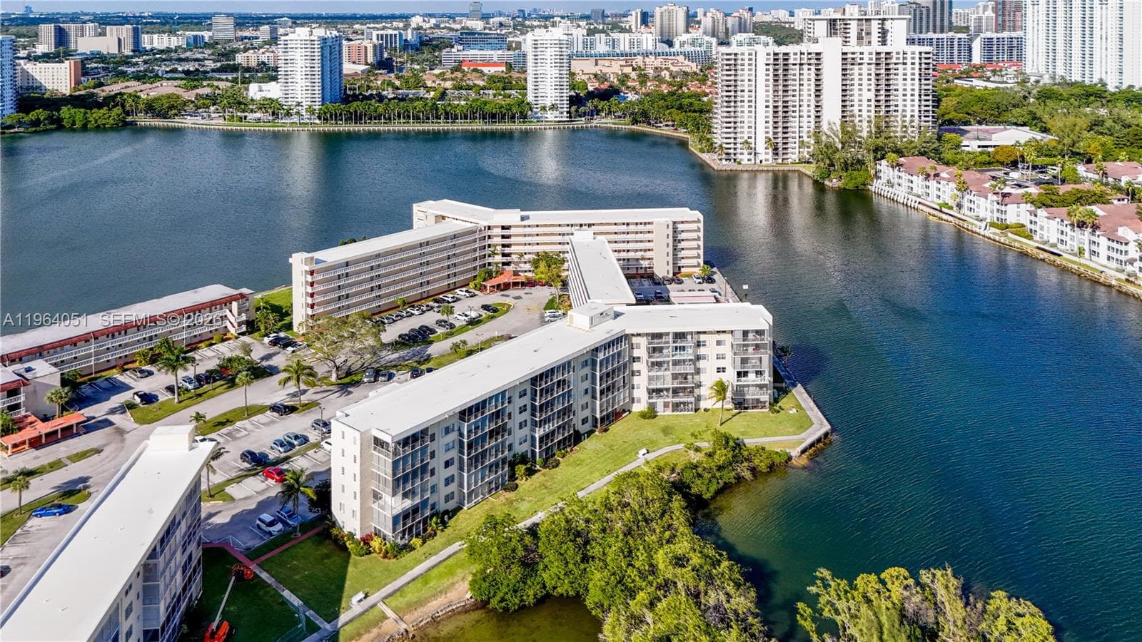 POINT EAST ONE CONDO-BLDG · #D508 in Aventura - Photo 31