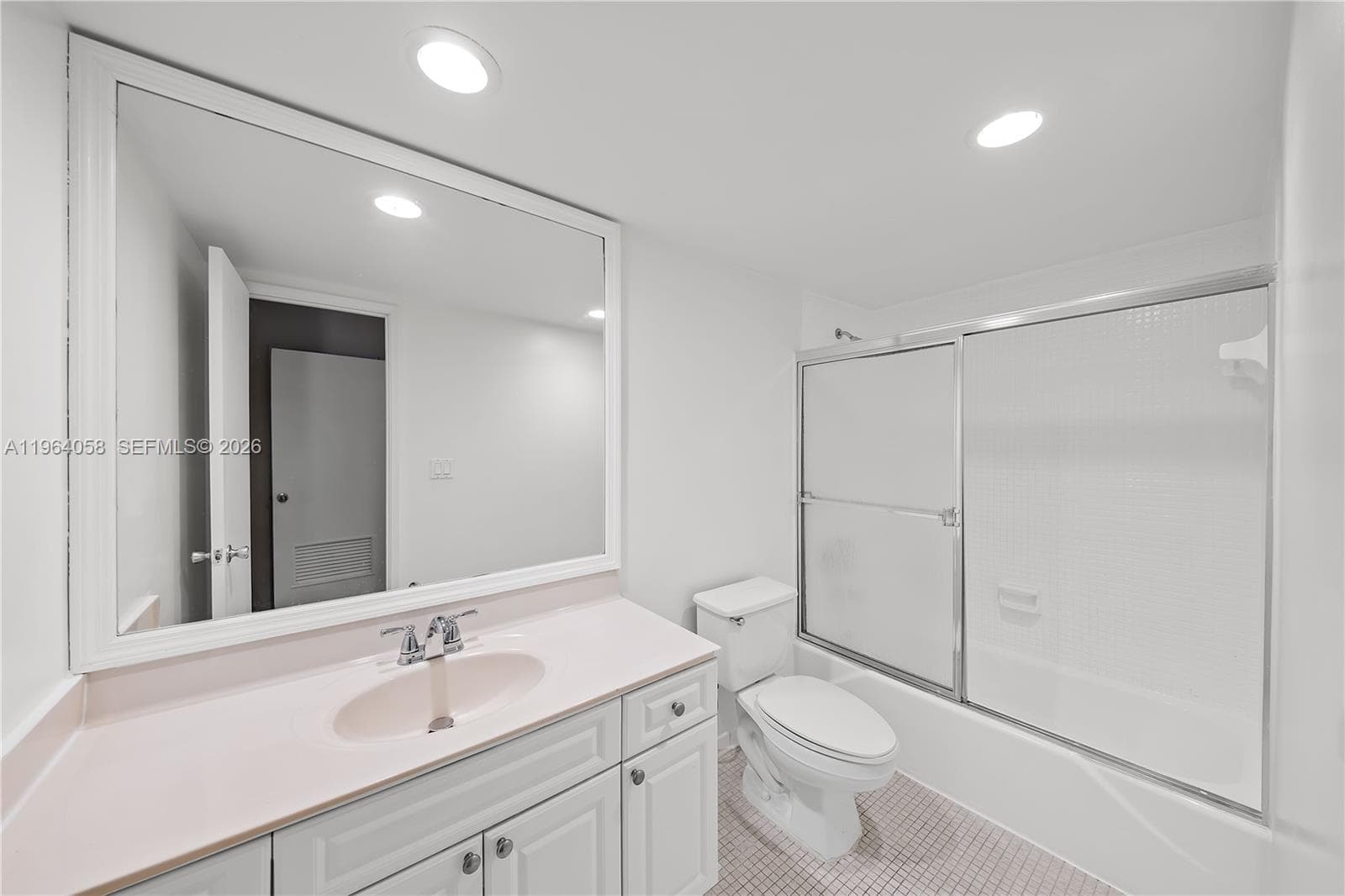 OceanView B Condominium · #1107 in Sunny Isles Beach - Photo 14