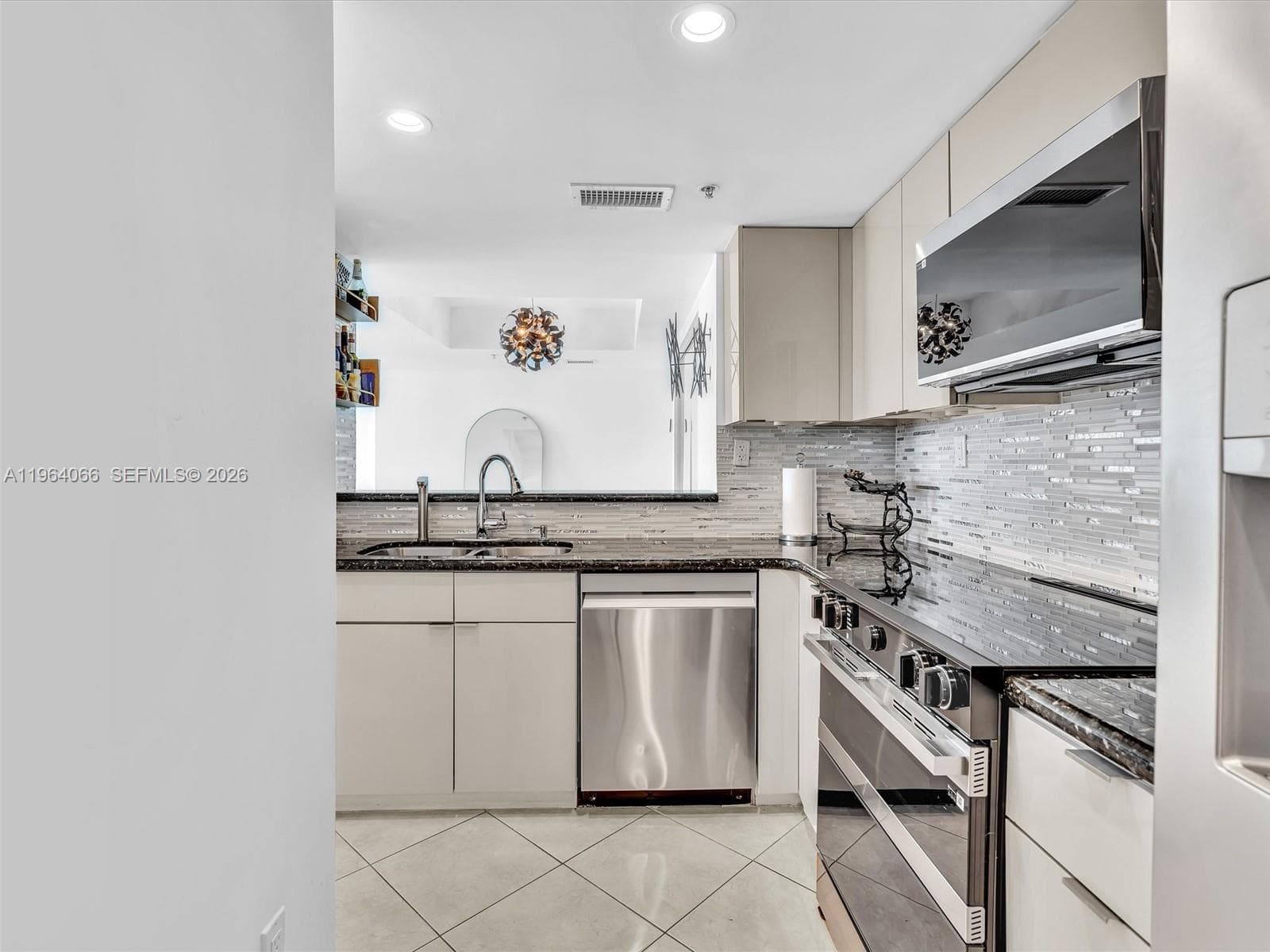 THE FLORIDIAN CONDO · #1605 in Miami Beach - Photo 11