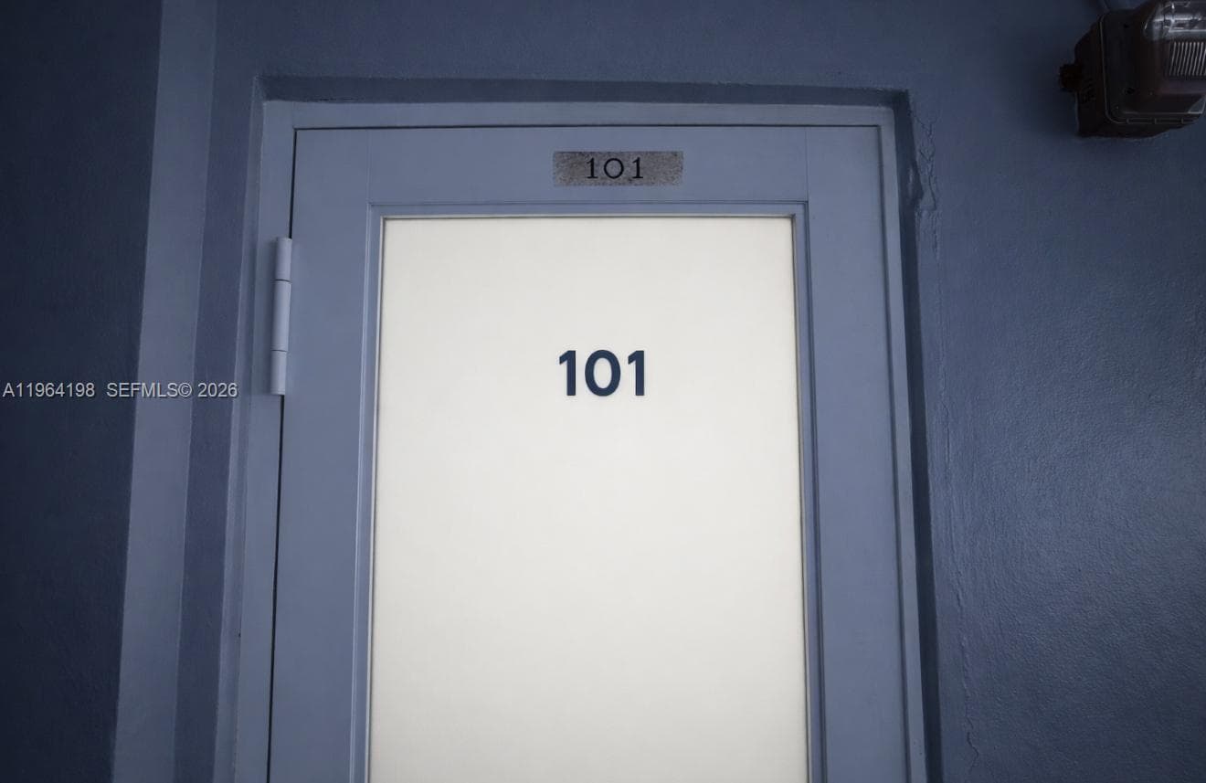 BAYSHORE PLAZA UNIT NO 2 · #101 in Miami - Photo 7
