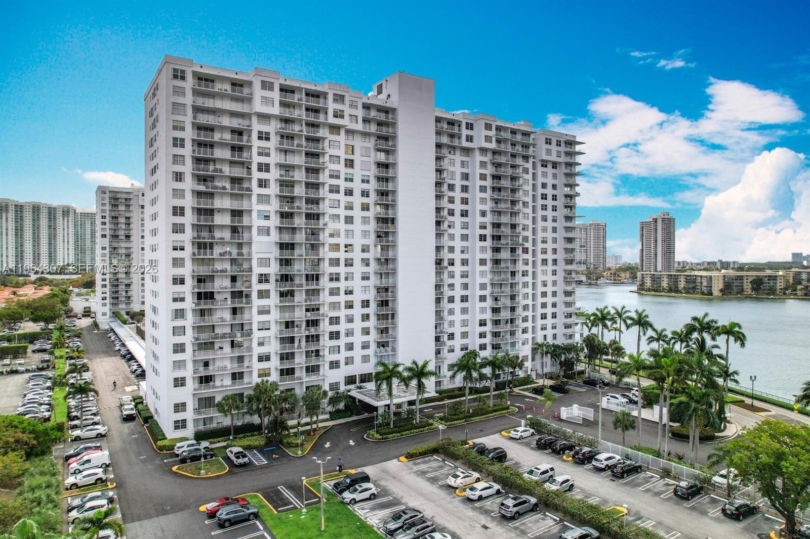 ADMIRALS PORT · #1504W in Aventura - Photo 8