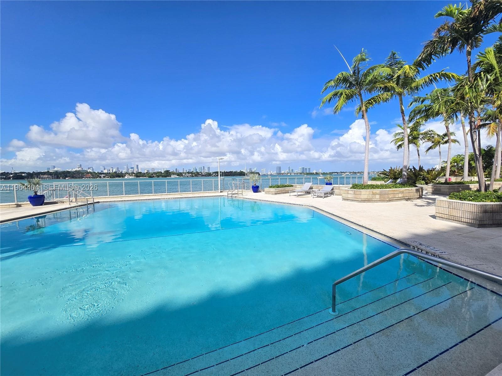SOUTH BAY CLUB CONDO · #240 in Miami Beach - Photo 17