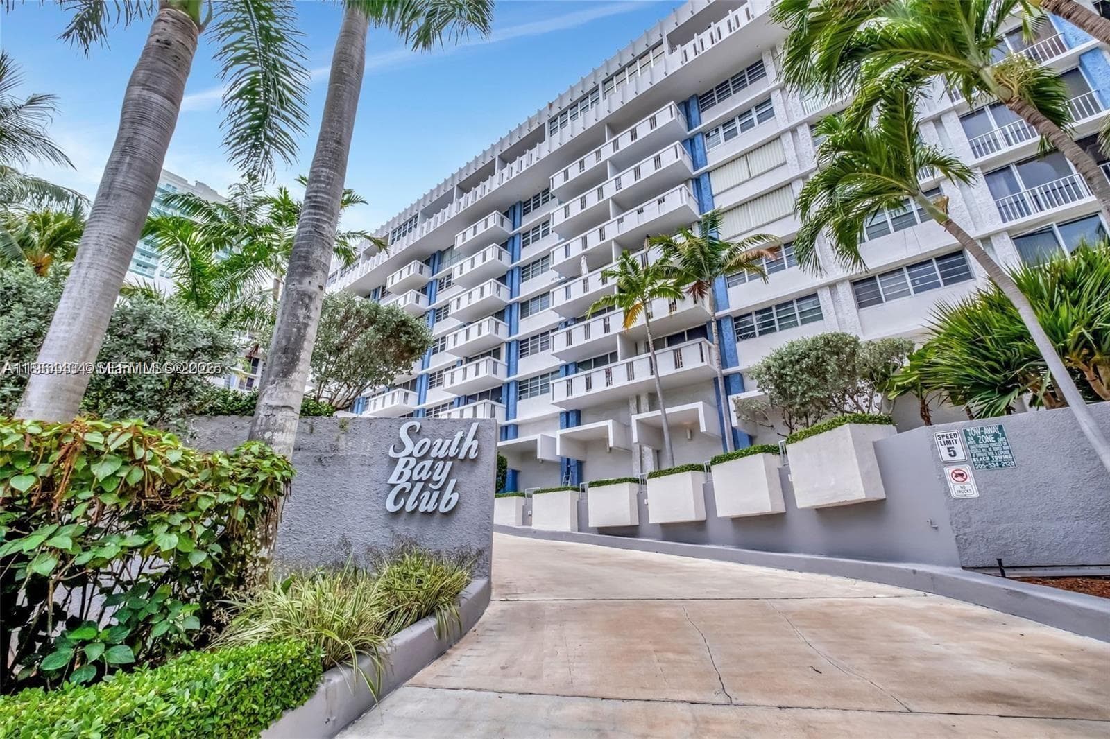 SOUTH BAY CLUB CONDO · #240 in Miami Beach - Photo 25
