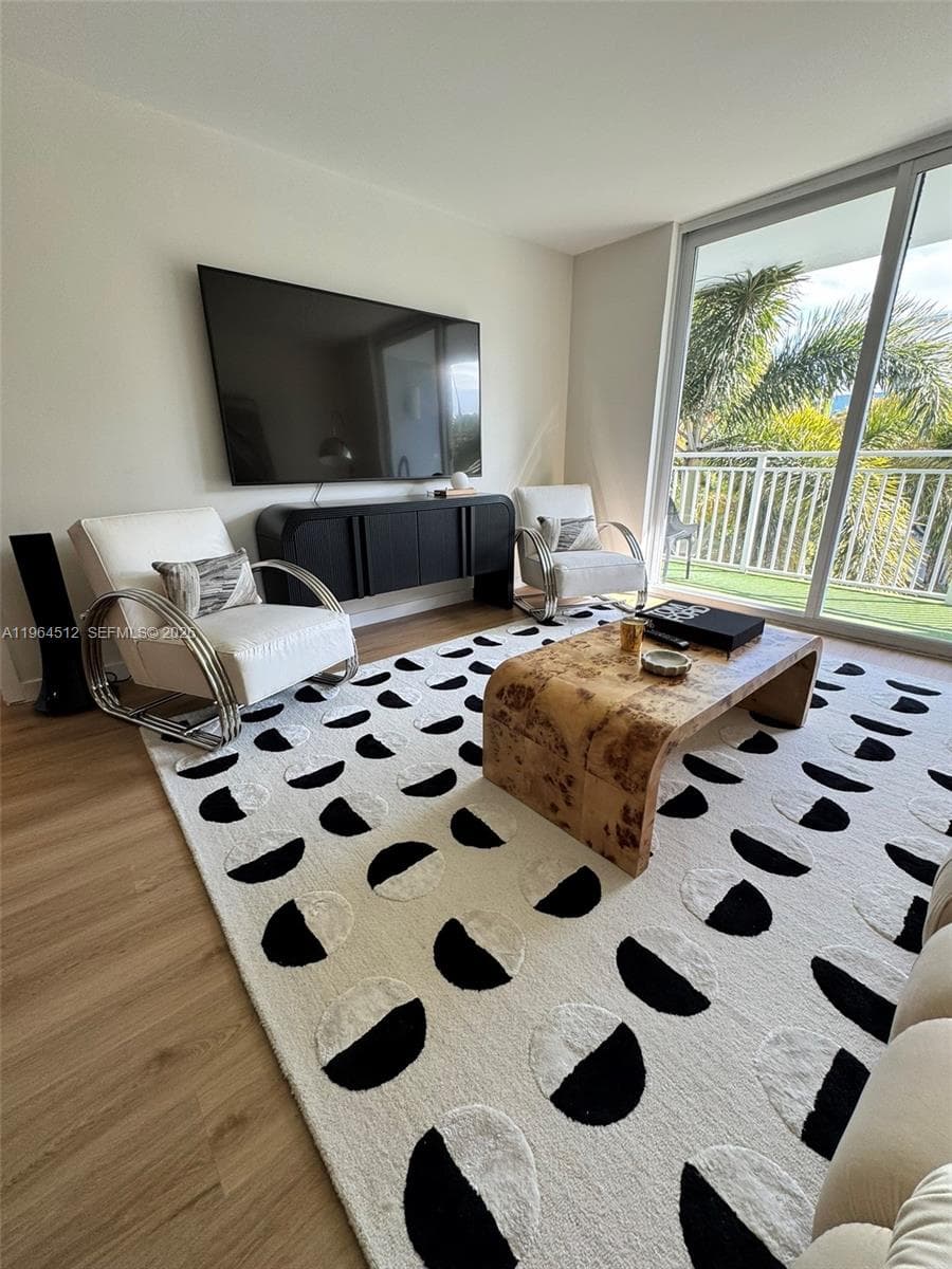 THE PARK GARDENS CONDO · #302 in Miami Beach - Photo 2
