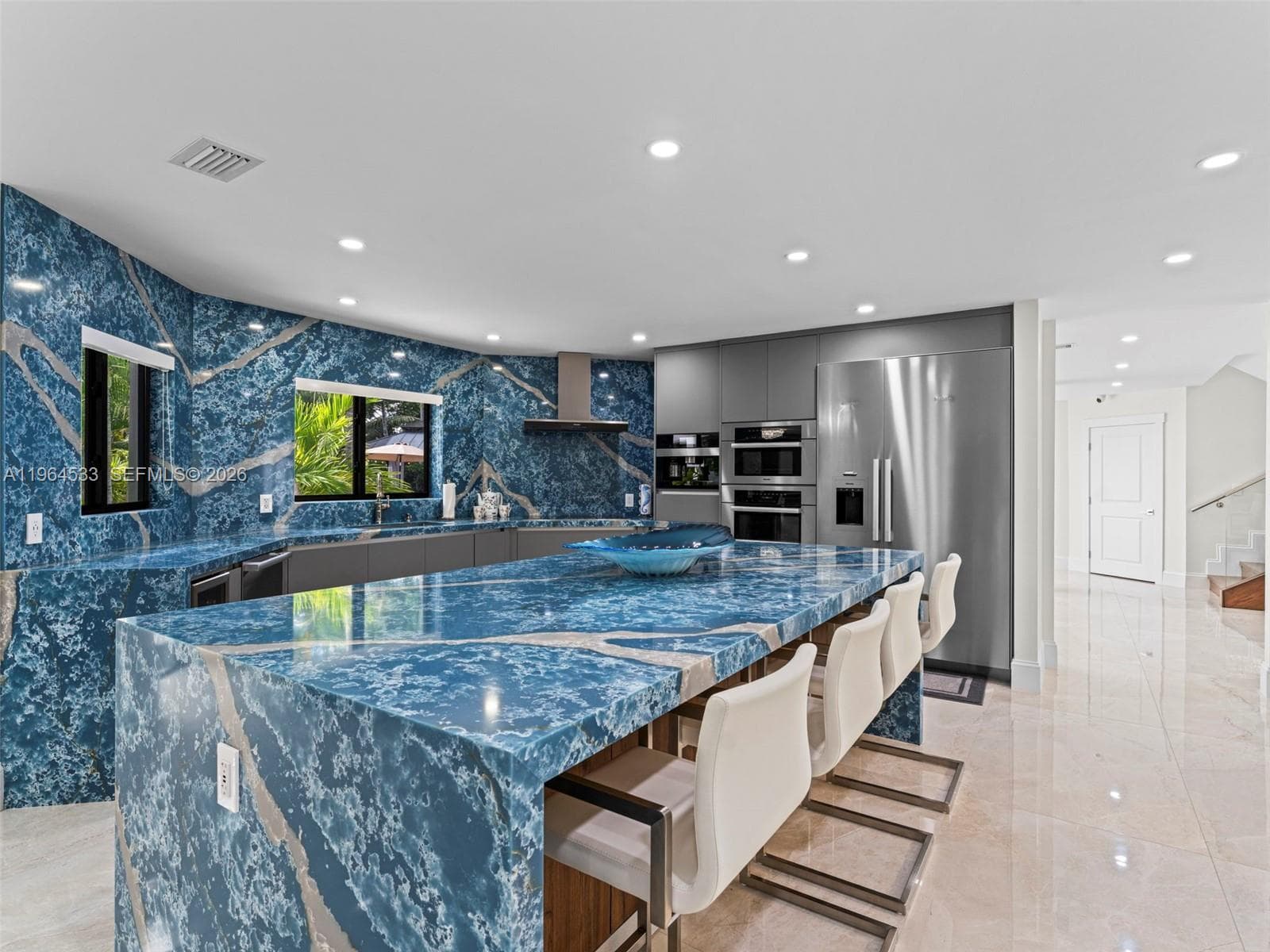 6180 Pine Tree Dr photo 24