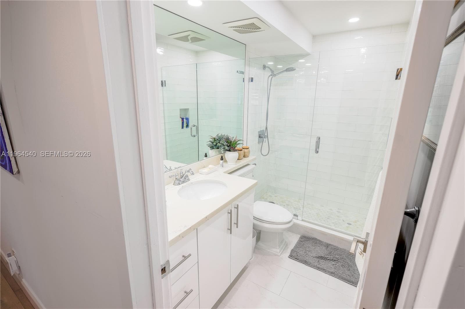 North Beach Condo · #304 in Hollywood - Photo 24