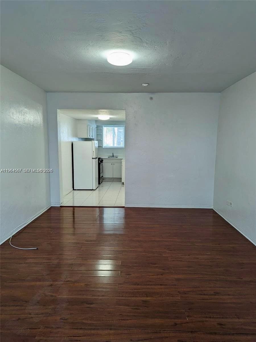KRENWAL CORP CO-OP · #4B in Miami Beach - Photo 7