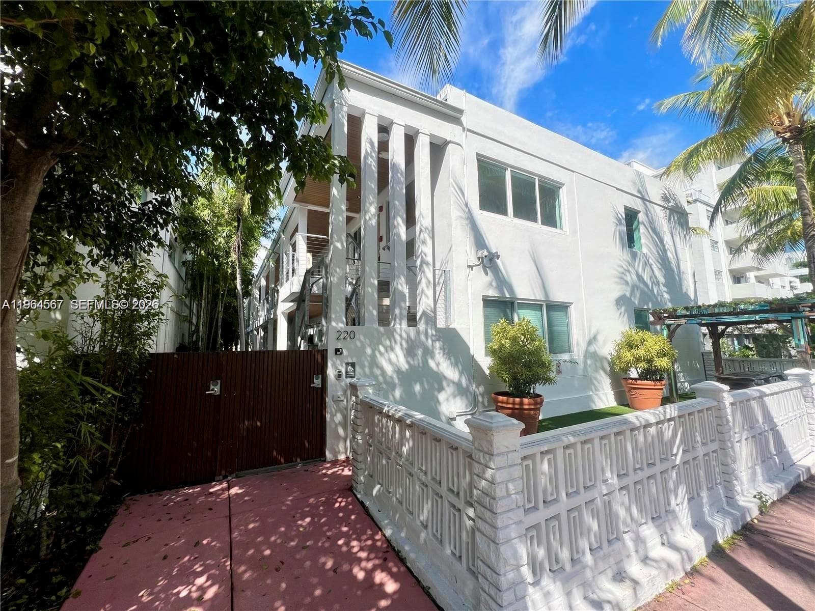 KRENWAL CORP CO-OP · #4B in Miami Beach - Photo 1