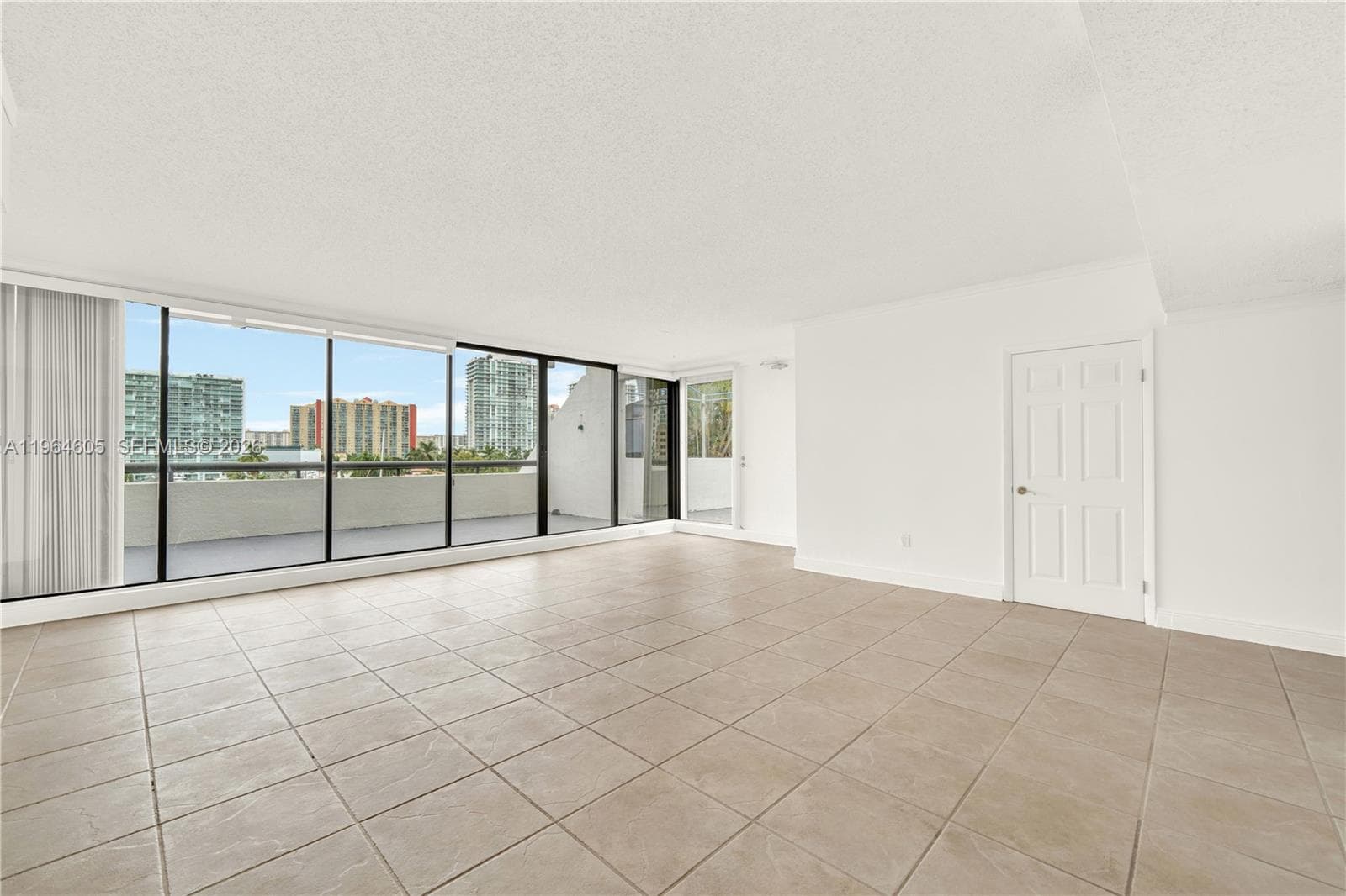 POINCIANA IS YT & RCQ CLU · #1230 in Sunny Isles Beach - Photo 6
