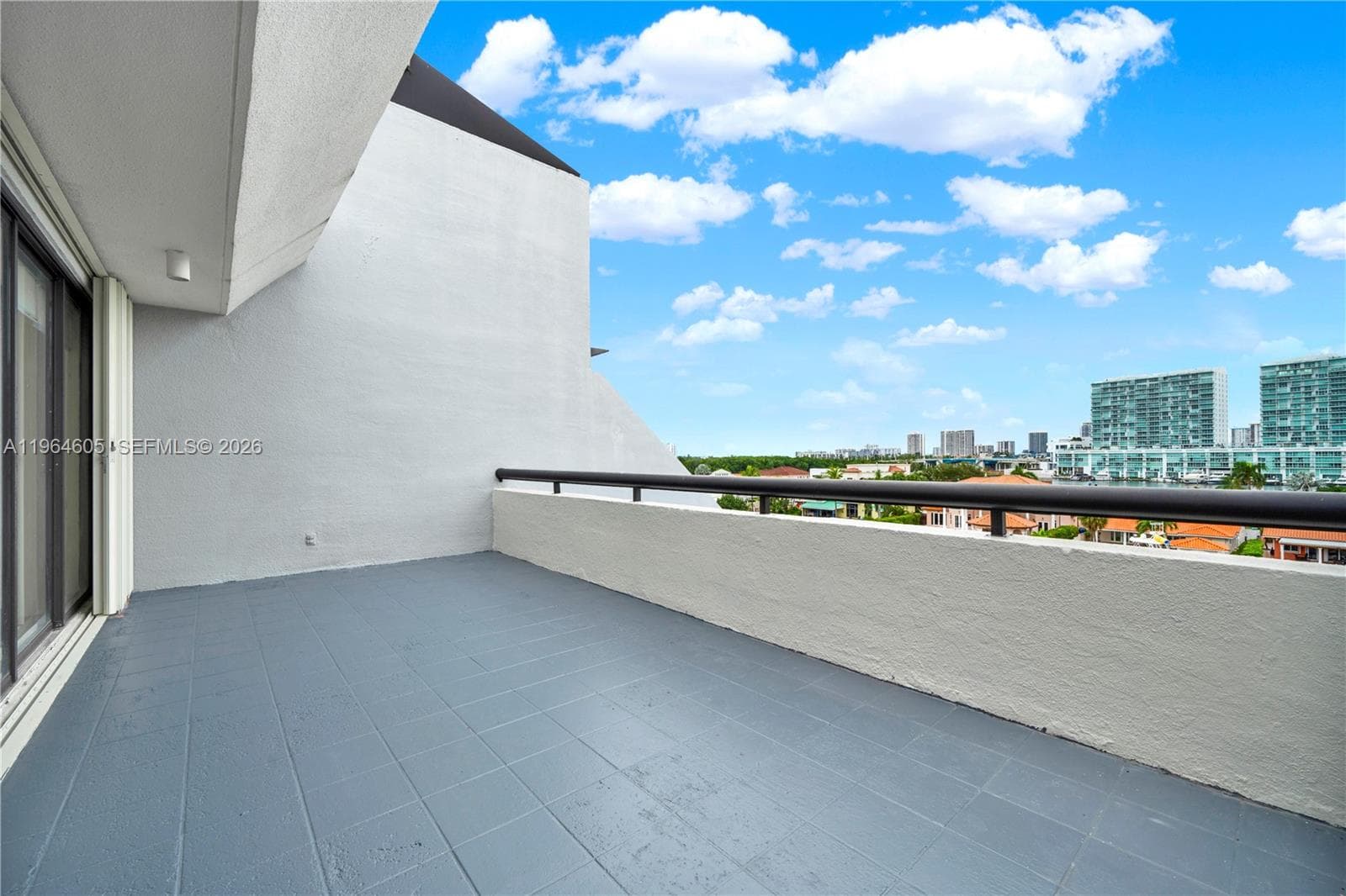 POINCIANA IS YT & RCQ CLU · #1230 in Sunny Isles Beach - Photo 31