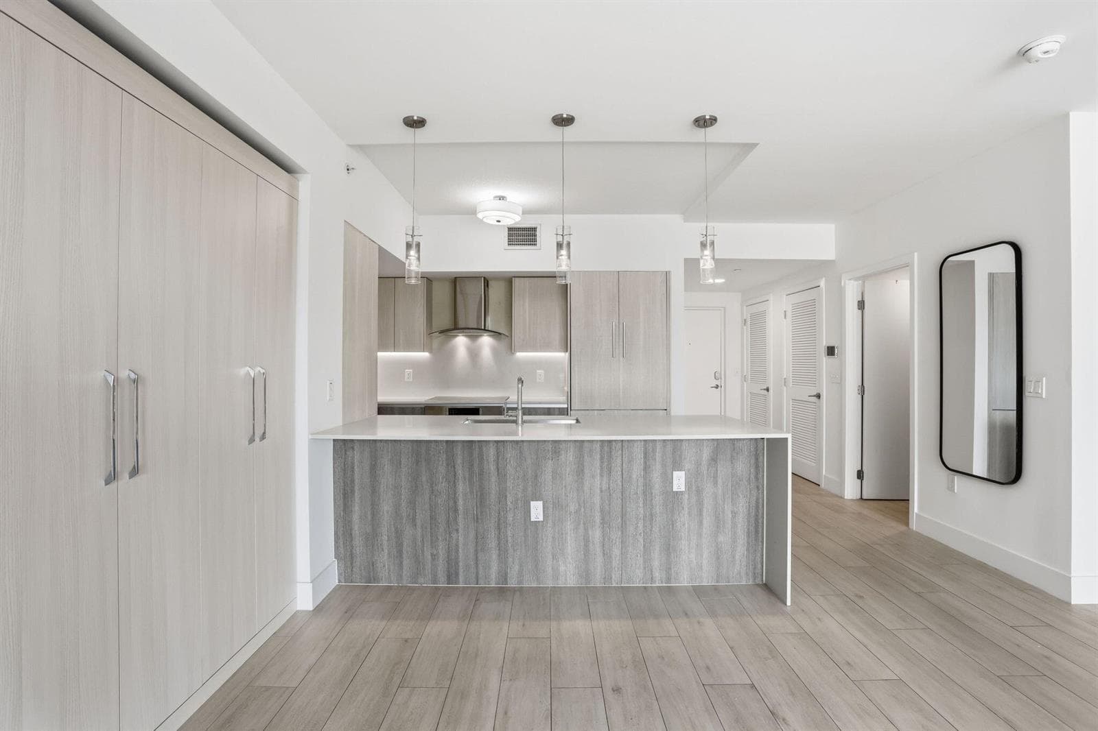 Breakfast bar area