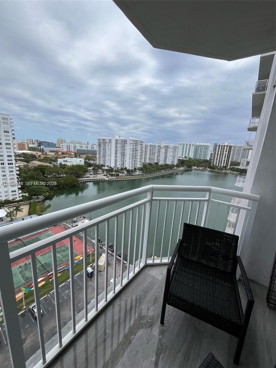 DEL PRADO CONDO · #1702 in Aventura - Photo 1
