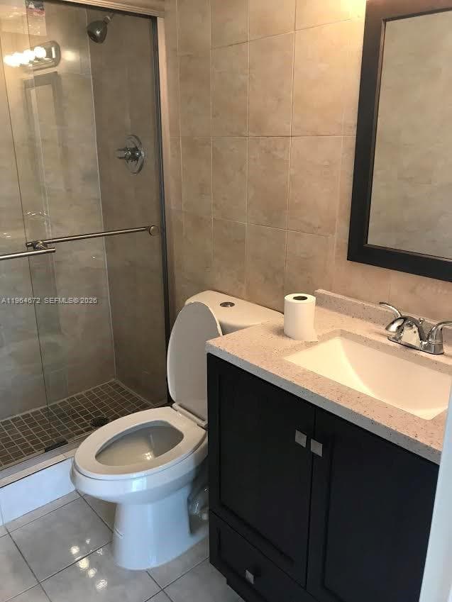 PLAZA OF AMERICAS CONDO P · #816 in Sunny Isles Beach - Photo 12