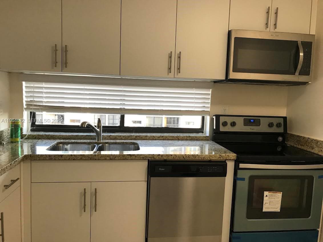 PLAZA OF AMERICAS CONDO P · #816 in Sunny Isles Beach - Photo 8