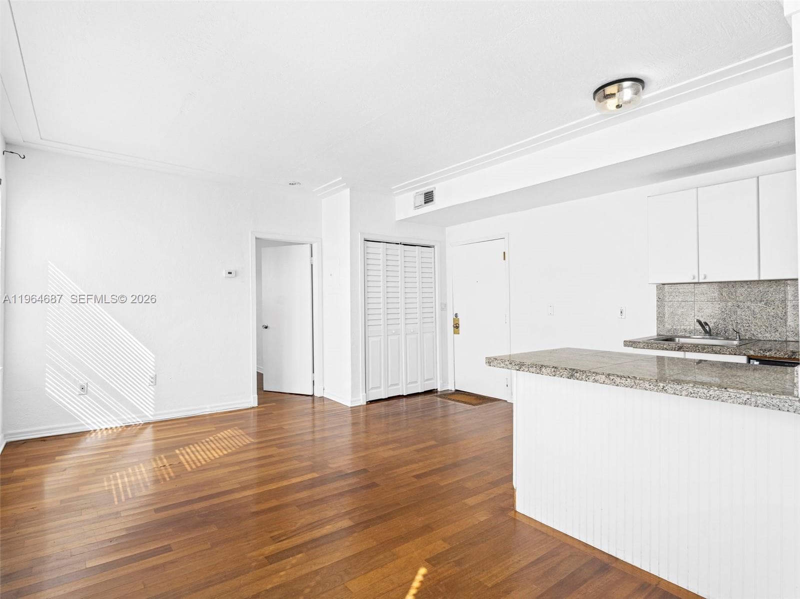 PENN PLAZA CONDO · #206 in Miami Beach - Photo 4