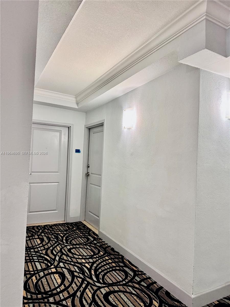 estra closet