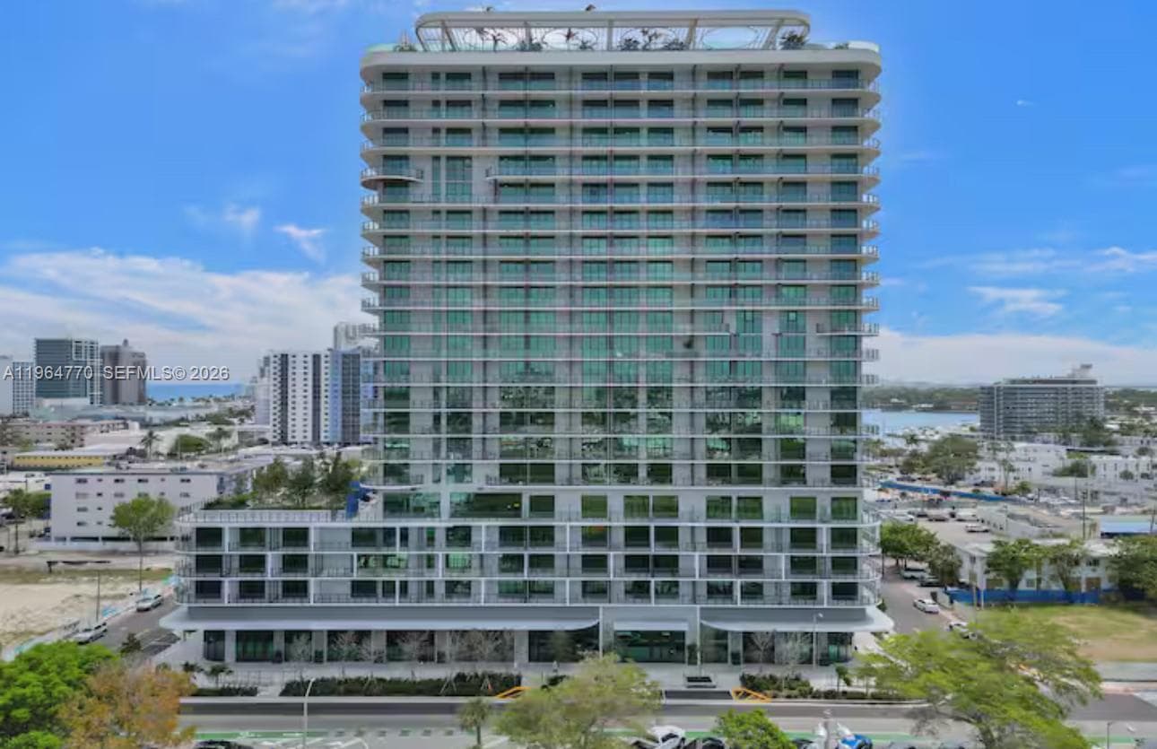 580 72 · #1713 in Miami Beach - Photo 32