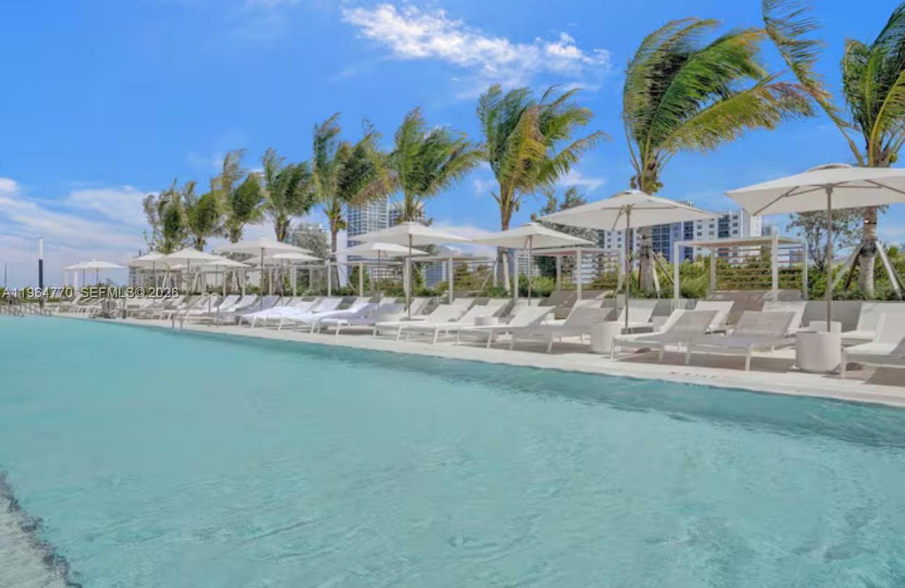 580 72 · #1713 in Miami Beach - Photo 14