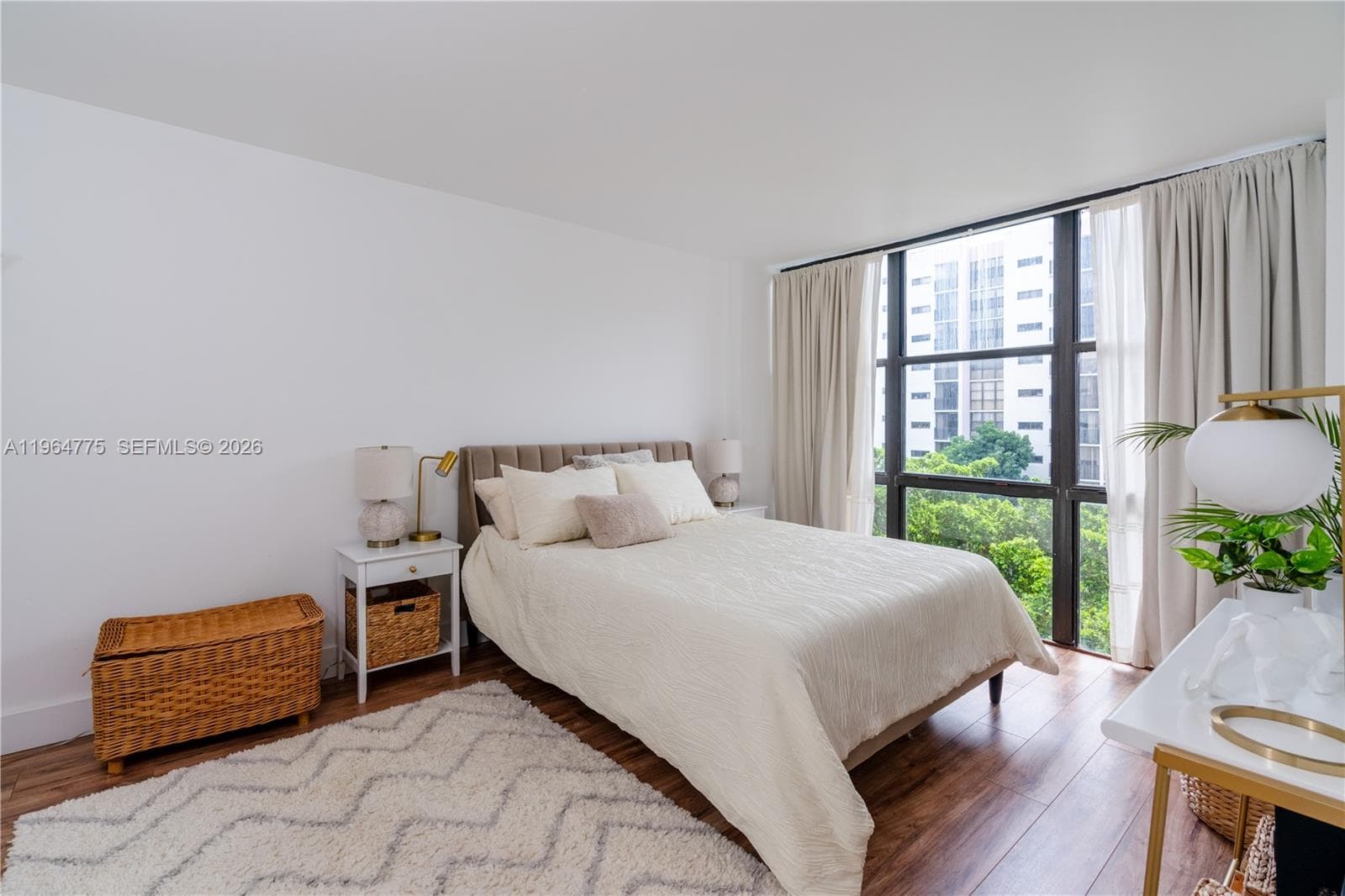 PLAZA OF AMERICAS CONDO · #526 in Sunny Isles Beach - Photo 16