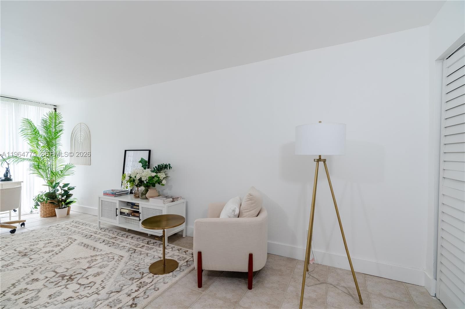 PLAZA OF AMERICAS CONDO · #526 in Sunny Isles Beach - Photo 3