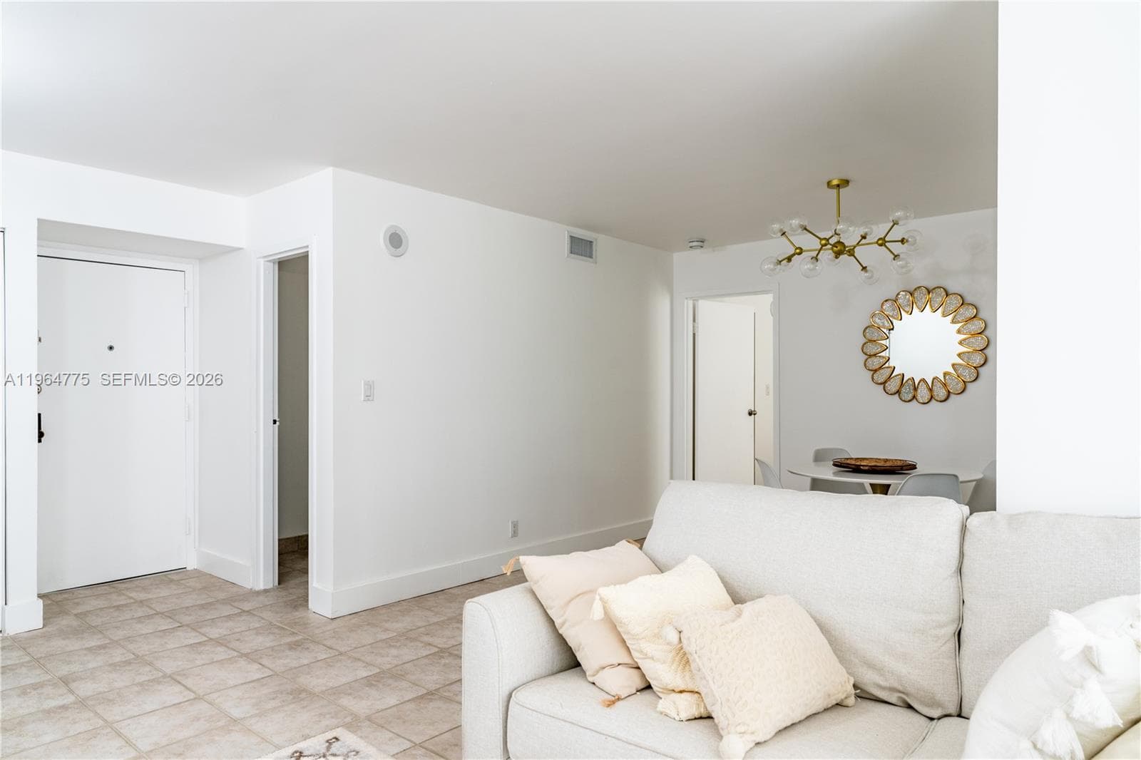 PLAZA OF AMERICAS CONDO · #526 in Sunny Isles Beach - Photo 11