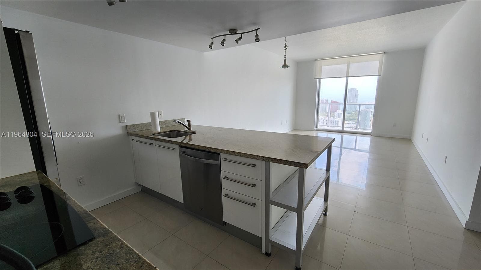Open spacious floor plan Kitchen - Living