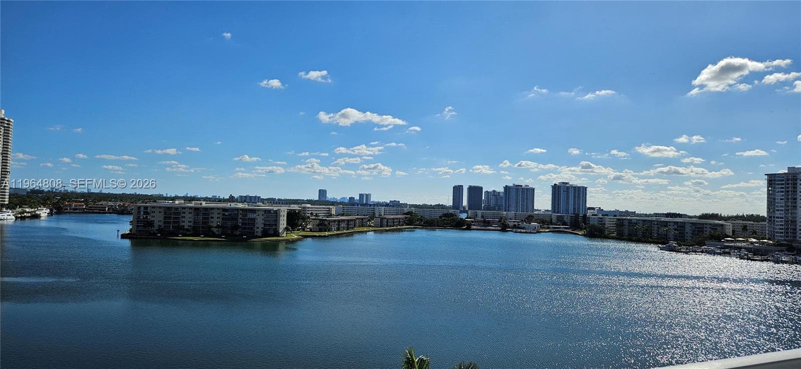 ADMIRALS PORT · #817E in Aventura - Photo 1