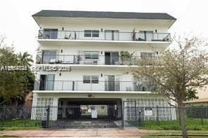 APARTMENTS ENCHANTE CONDO · #305 in Miami Beach - Photo 10