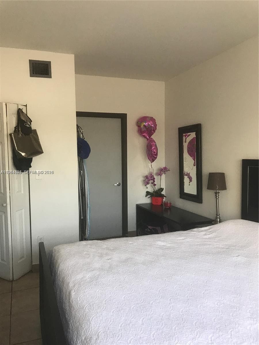 APARTMENTS ENCHANTE CONDO · #305 in Miami Beach - Photo 4