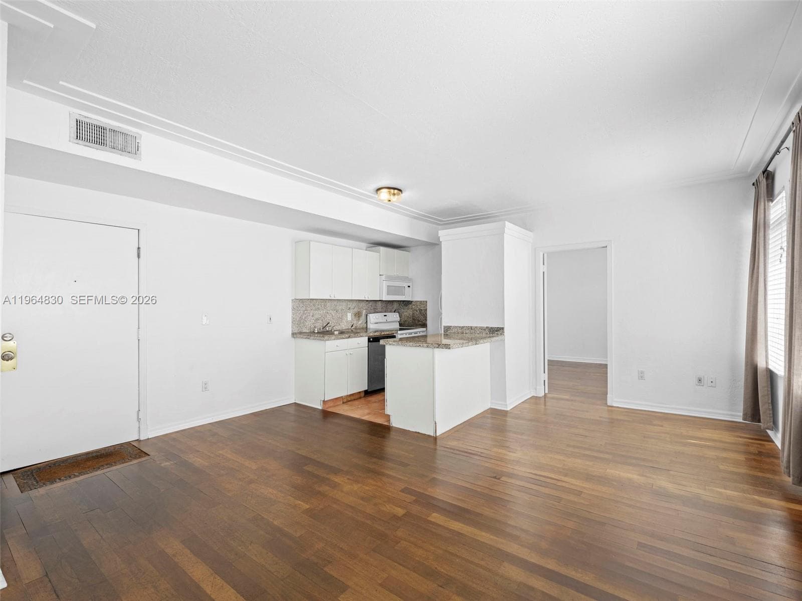 PENN PLAZA CONDO · #206 in Miami Beach - Photo 7