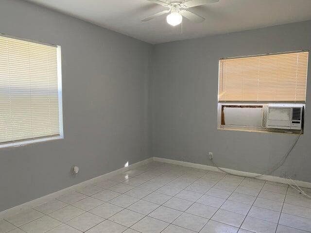 Main room 520 52nd st