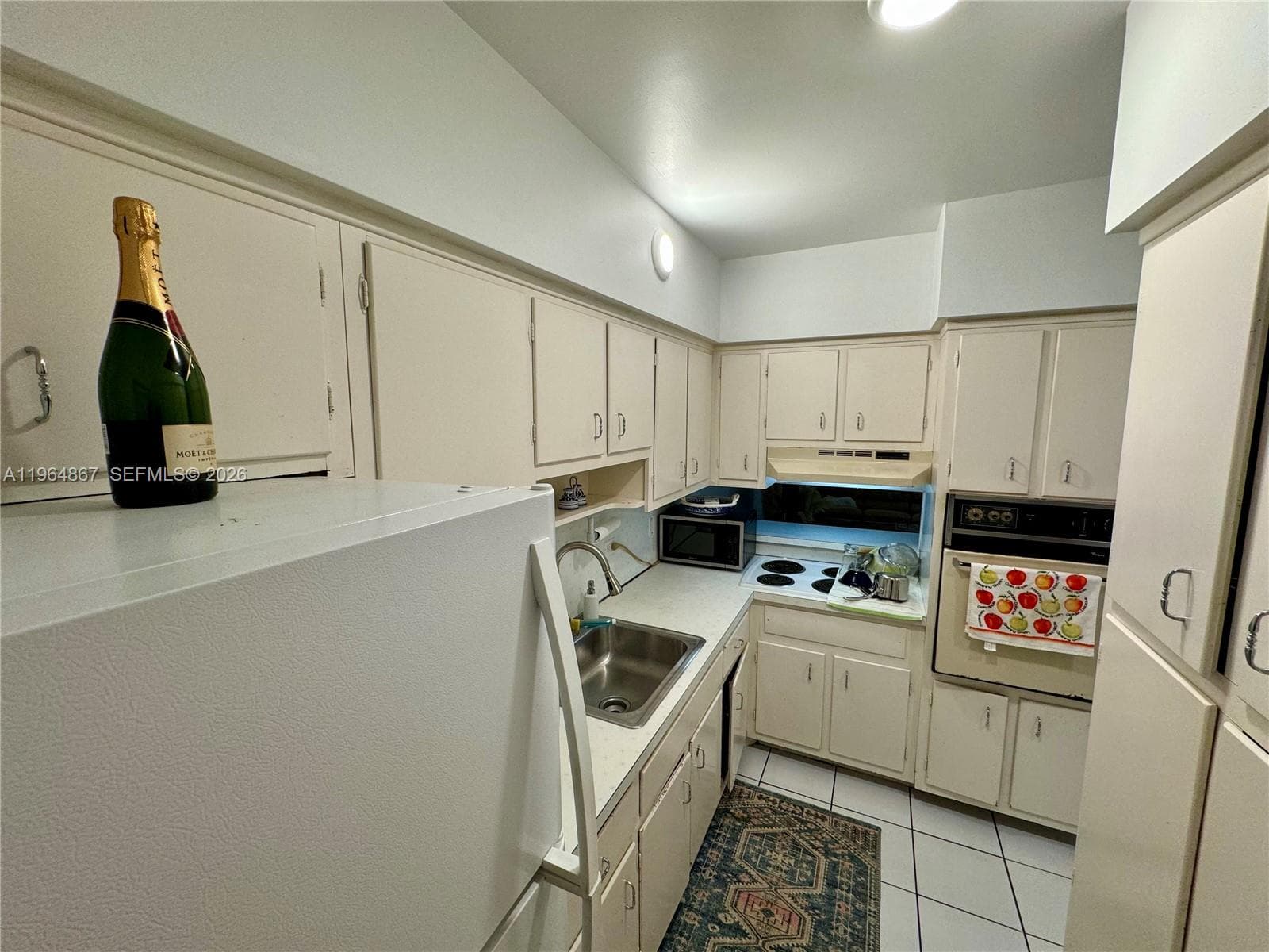 SANTONA CONDO · #A38 in Coral Gables - Photo 5