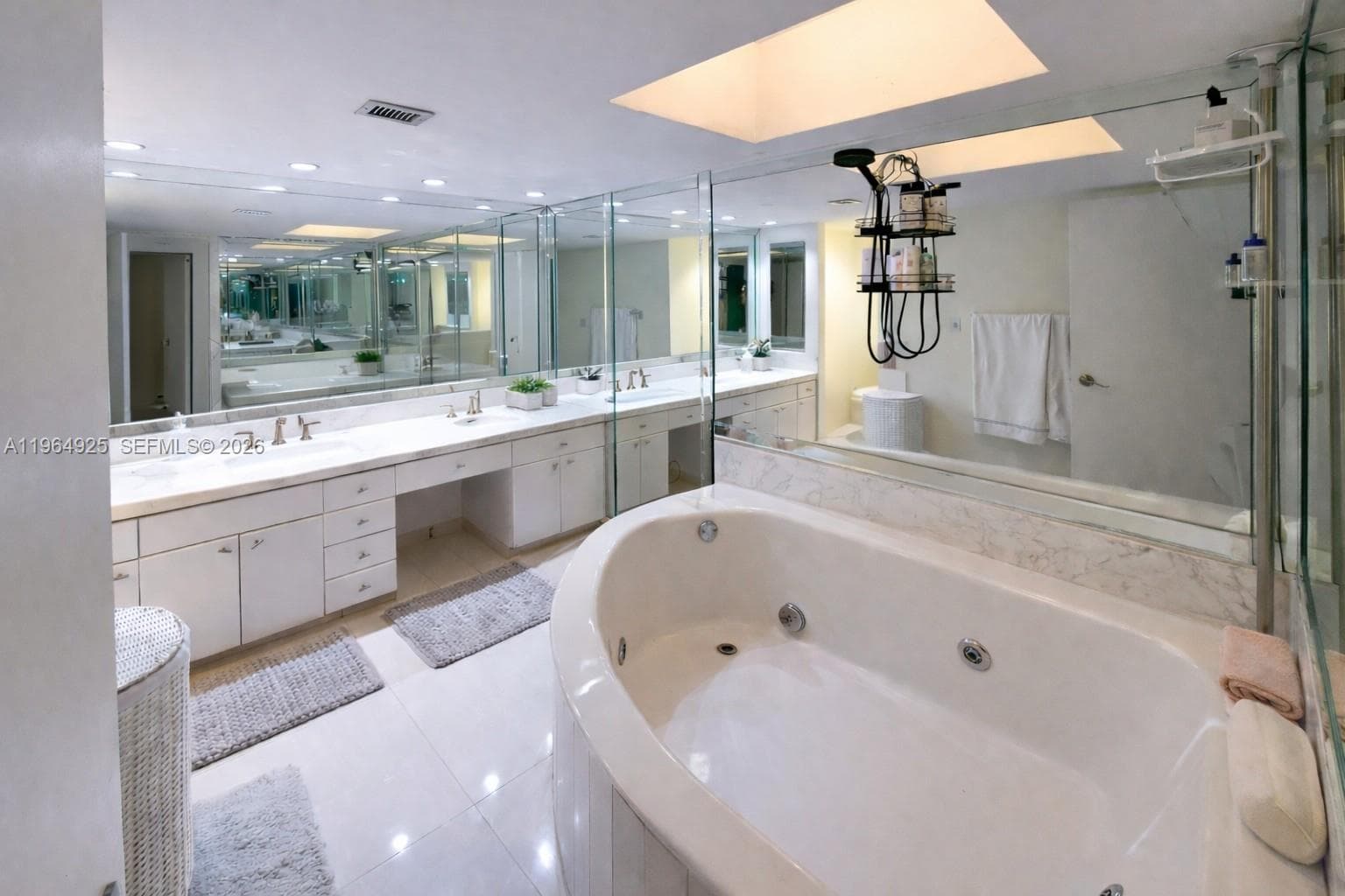Turnberry Isle · #20G in Aventura - Photo 14