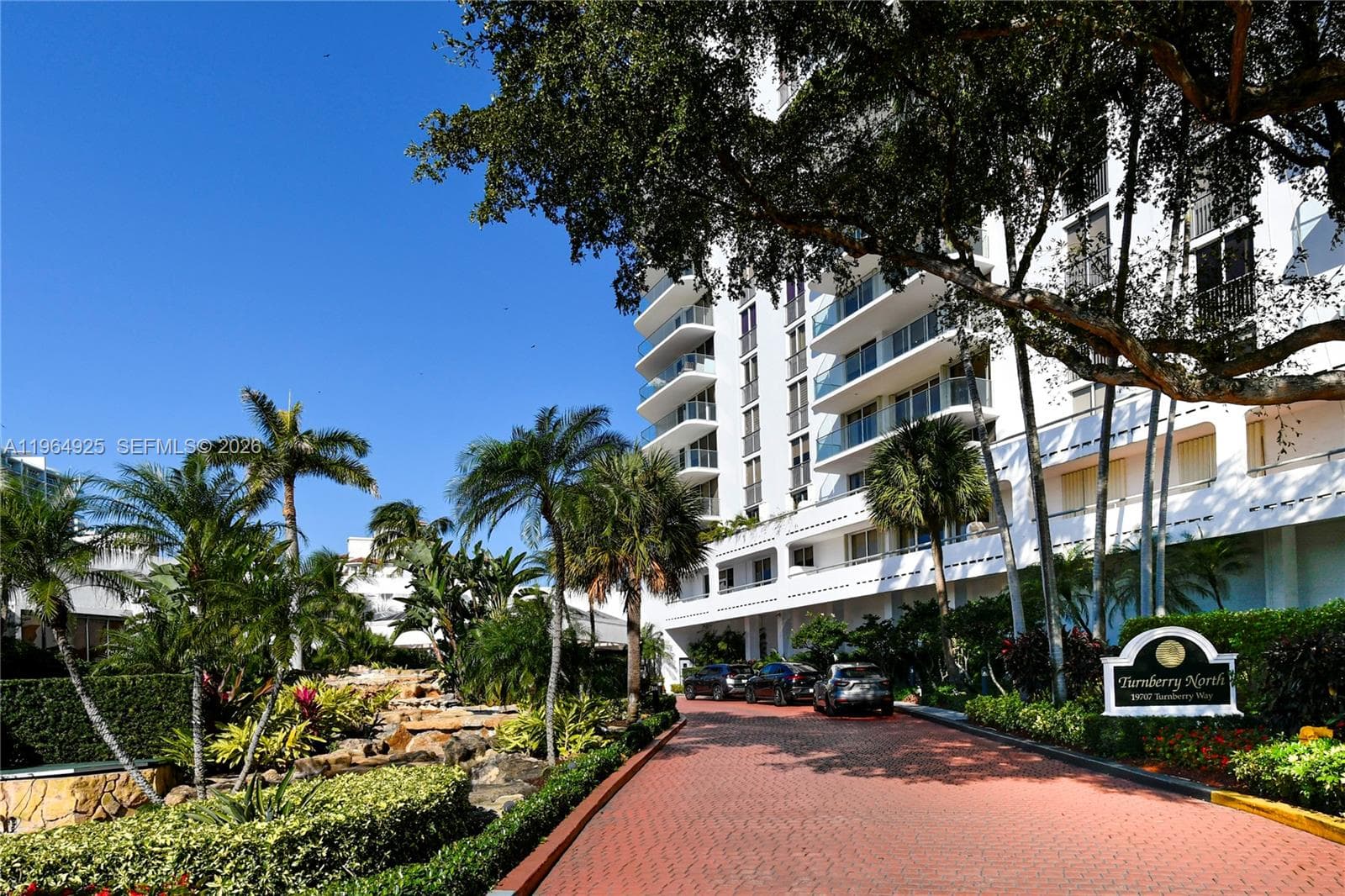 Turnberry Isle · #20G in Aventura - Photo 19