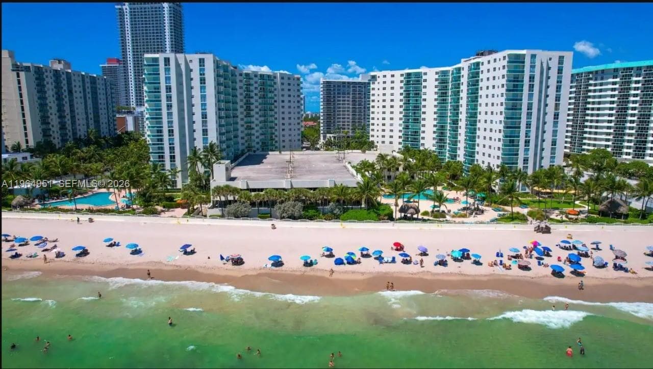 TIDES ON HOLLYWOOD BEACH · #1J in Hollywood - Photo 2