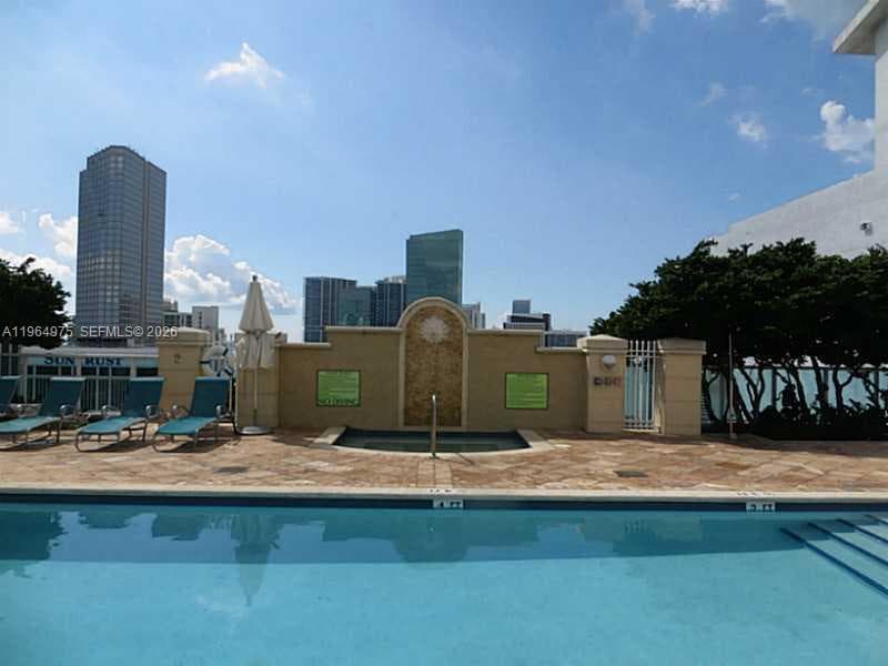 Swimming Pool/Hot Tub/Sauna