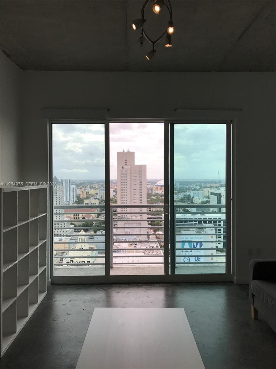 Loft Downtown II · #3117 in Miami - Photo 8