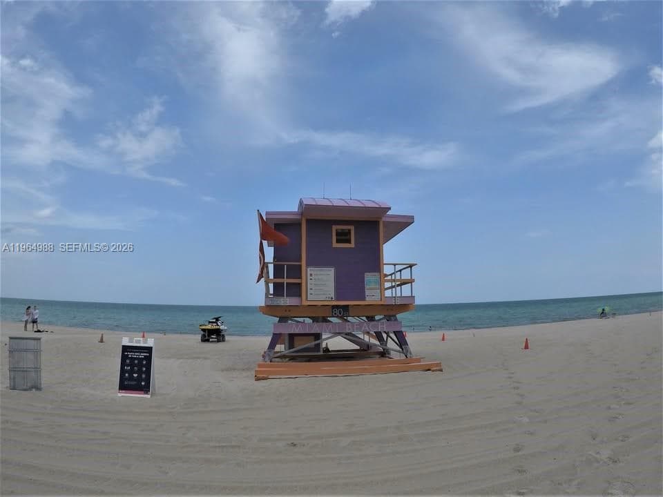 ENJOY THE BEACH LIFE!!