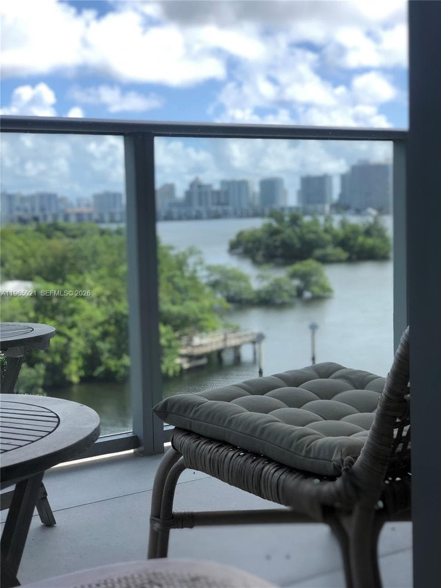 THE HARBOUR NORTH CONDO · #507 in North Miami Beach - Photo 27